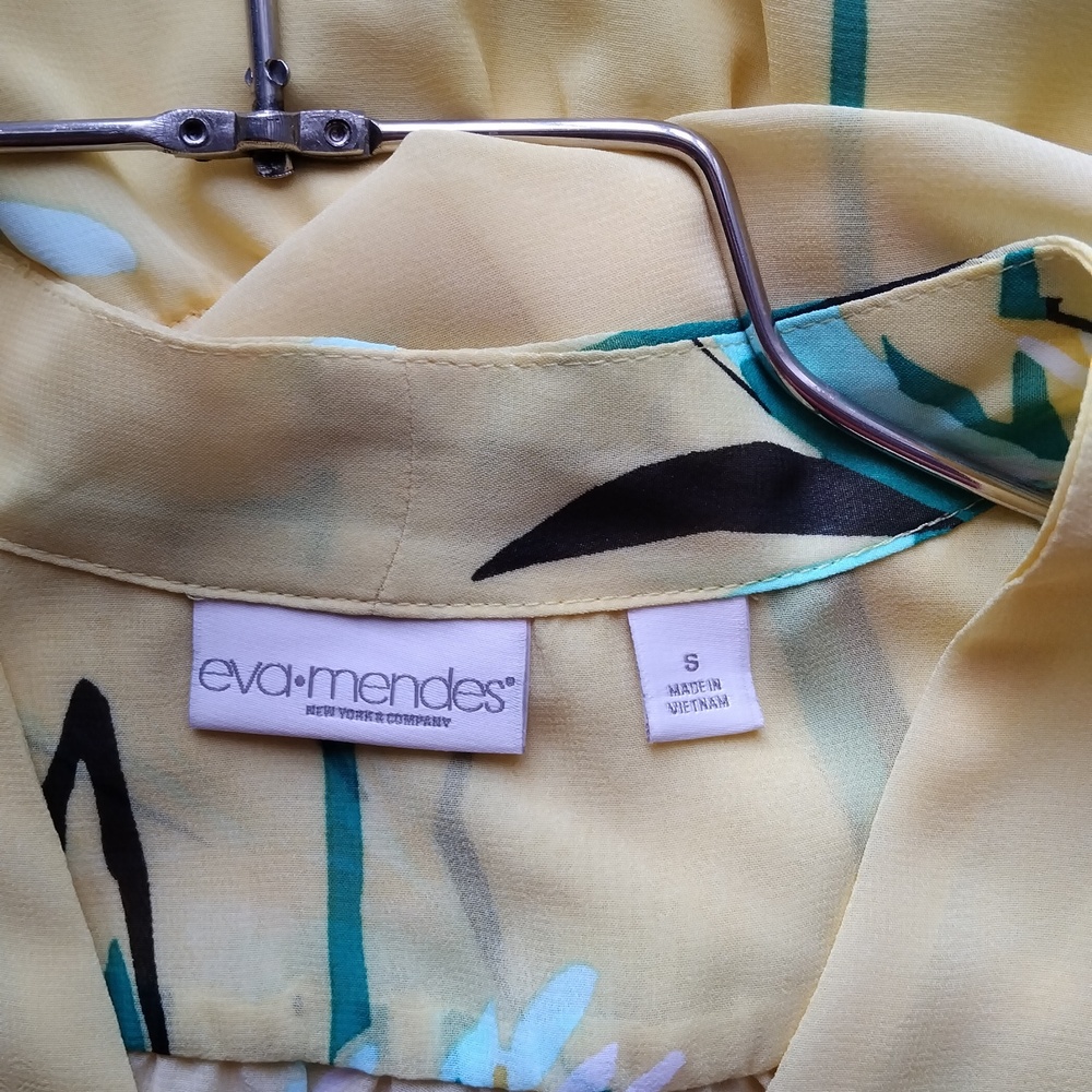Blouse - Picture 4 of 5